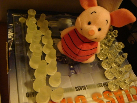 Chulet playing chess Chulet playing chess