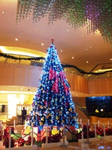 Massive Tree in One World hotel